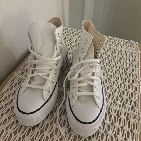 Chuck Taylor Converse All Star Lift Platform Hightops - Picture 3 of 7